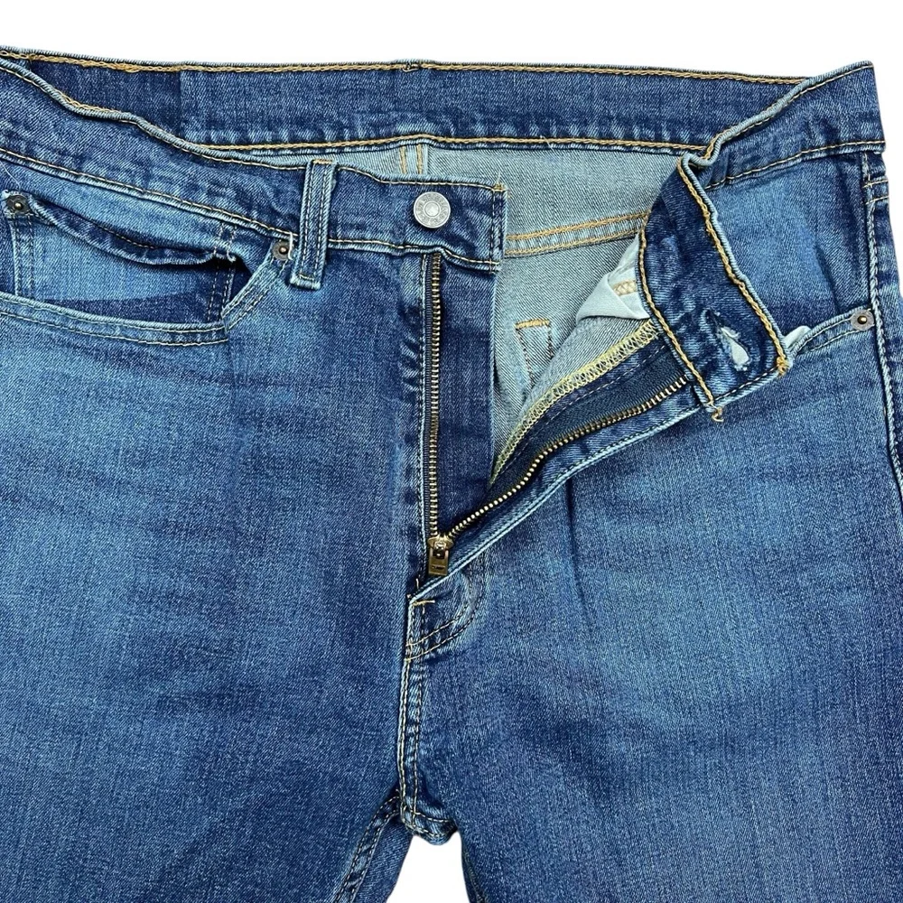 Levi's 505 Jeans Mens 34x32 Blue Medium Wash Straight Leg Zip Fly‎ Cotton Denim